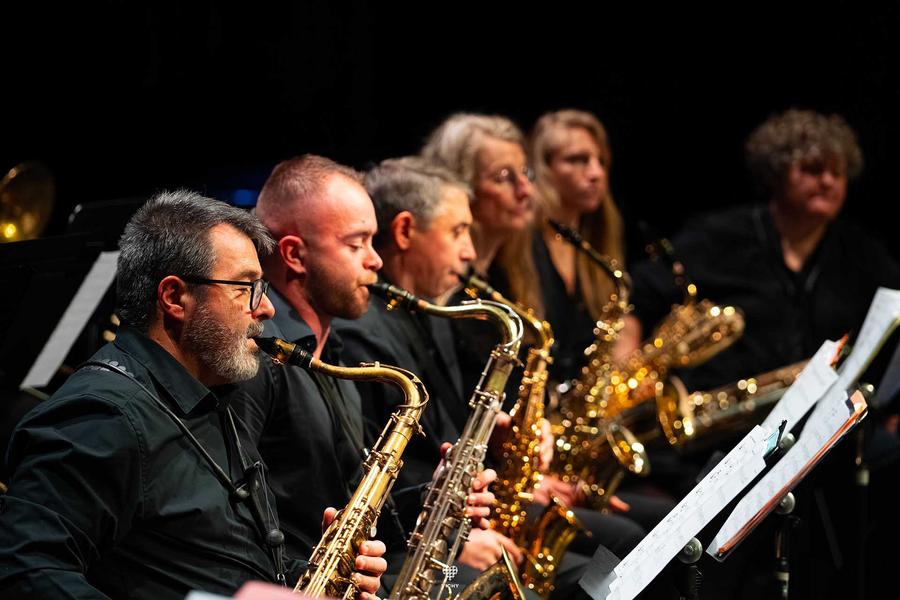 Les P'tits Swings chantent du Jazz - Big Band and classes de formation musicale du Conservatoire de Vichy Communauté