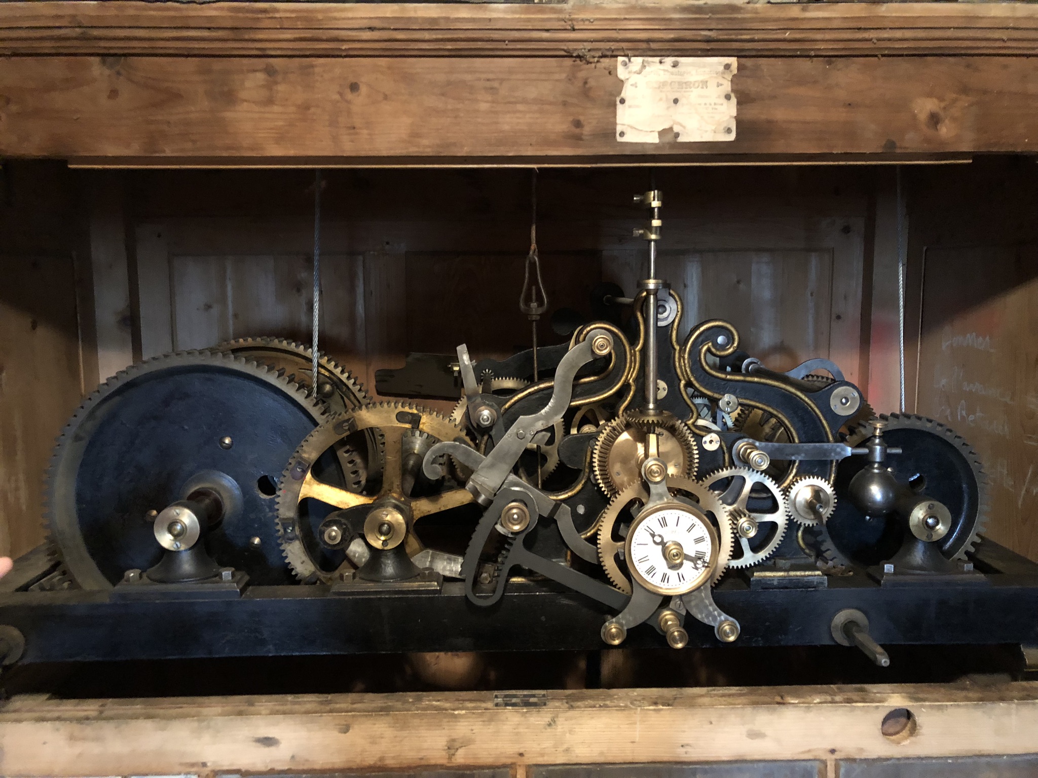 Mécanisme horloge Clocher église de Longessaigne