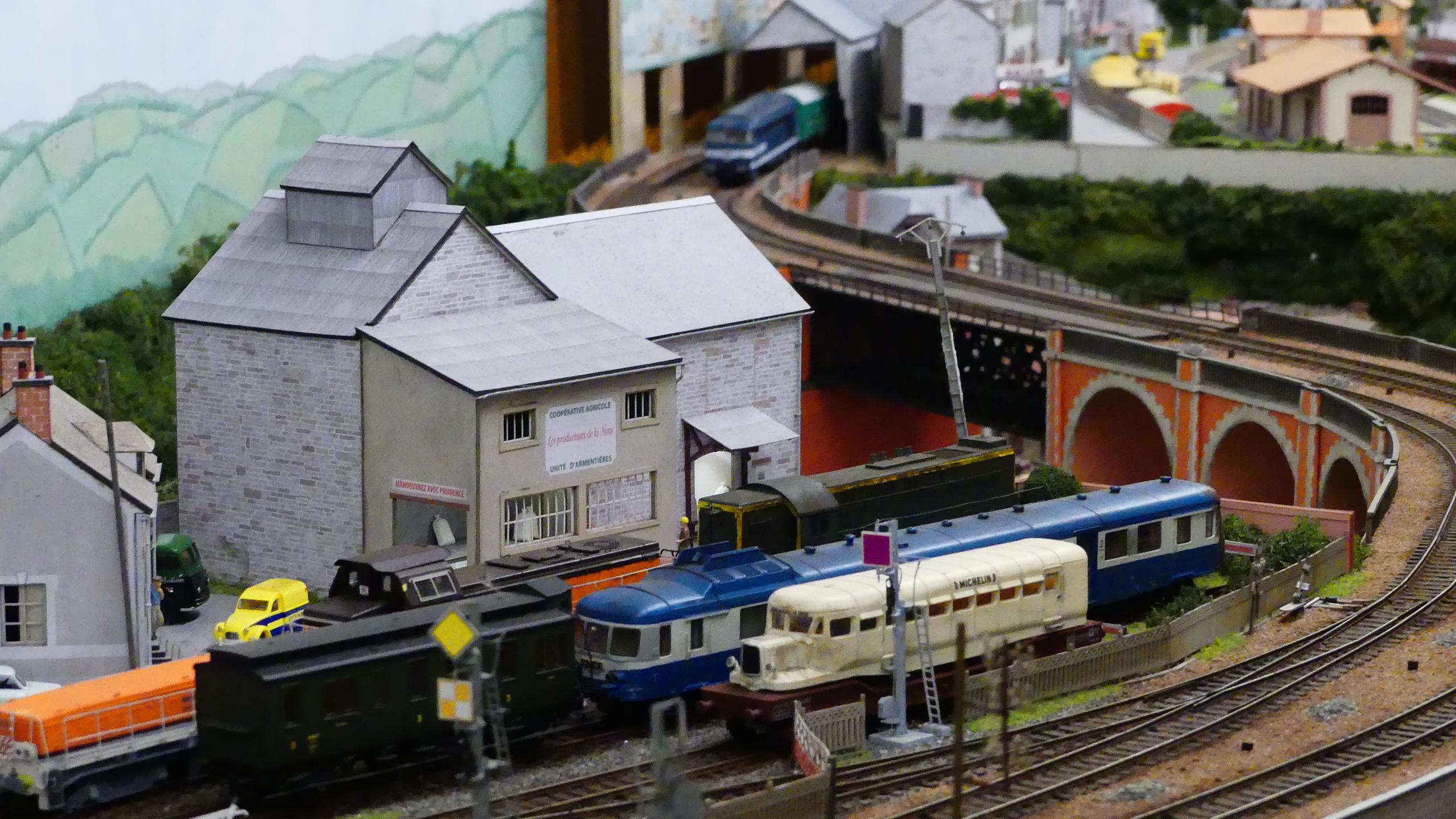 Visite du wagon-restaurant de Marthon