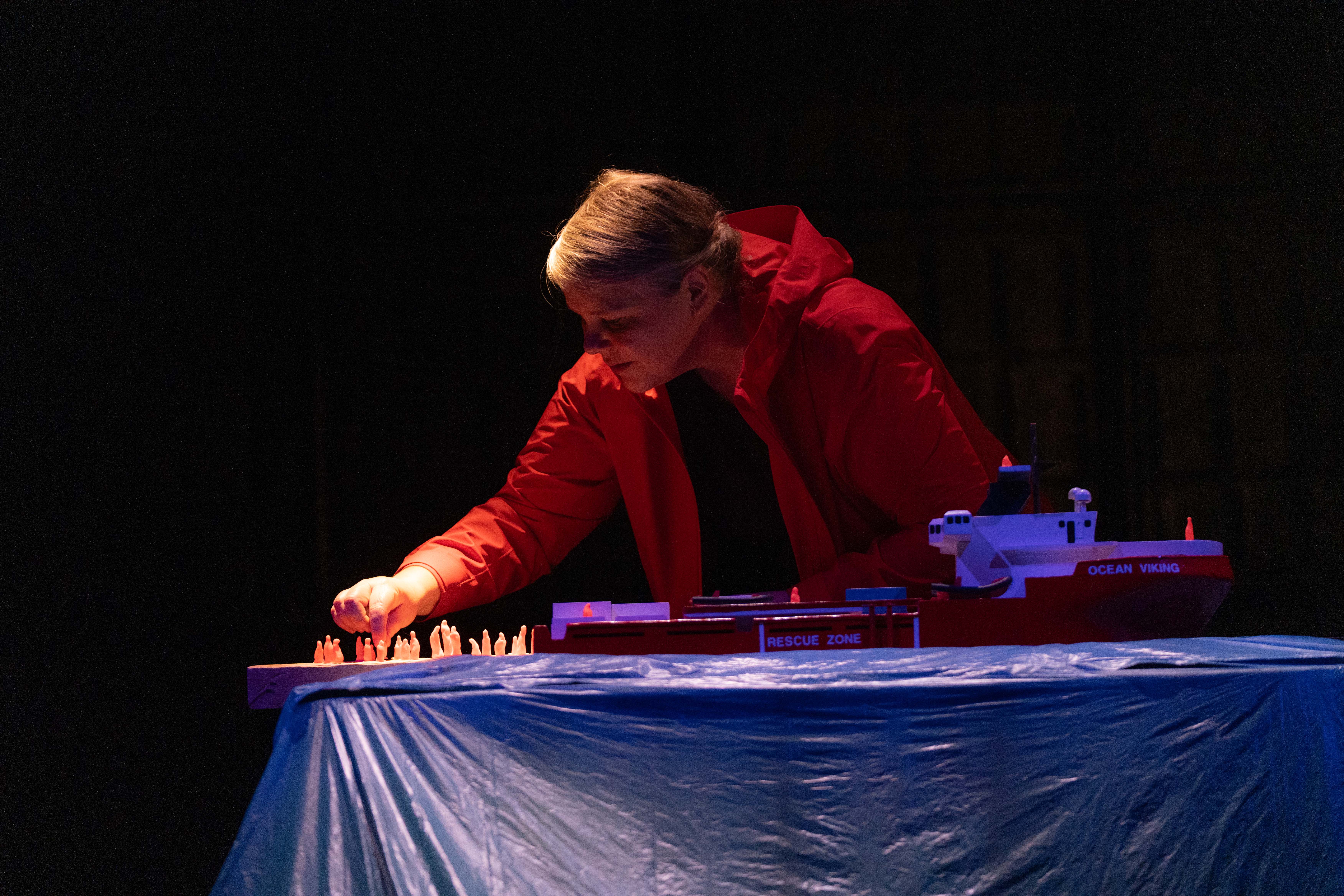 Esquif (à fleur d'eau) - Anaïs Allais Benbouali, Compagnie la Grange aux Belles