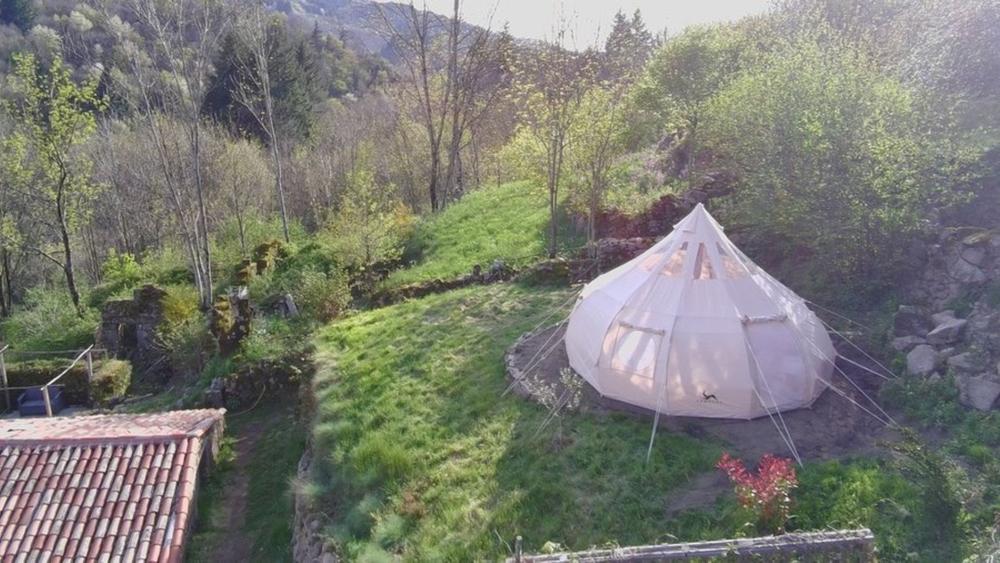 Le Temps Suspendu - Tente Lotus_Saint-Pierreville