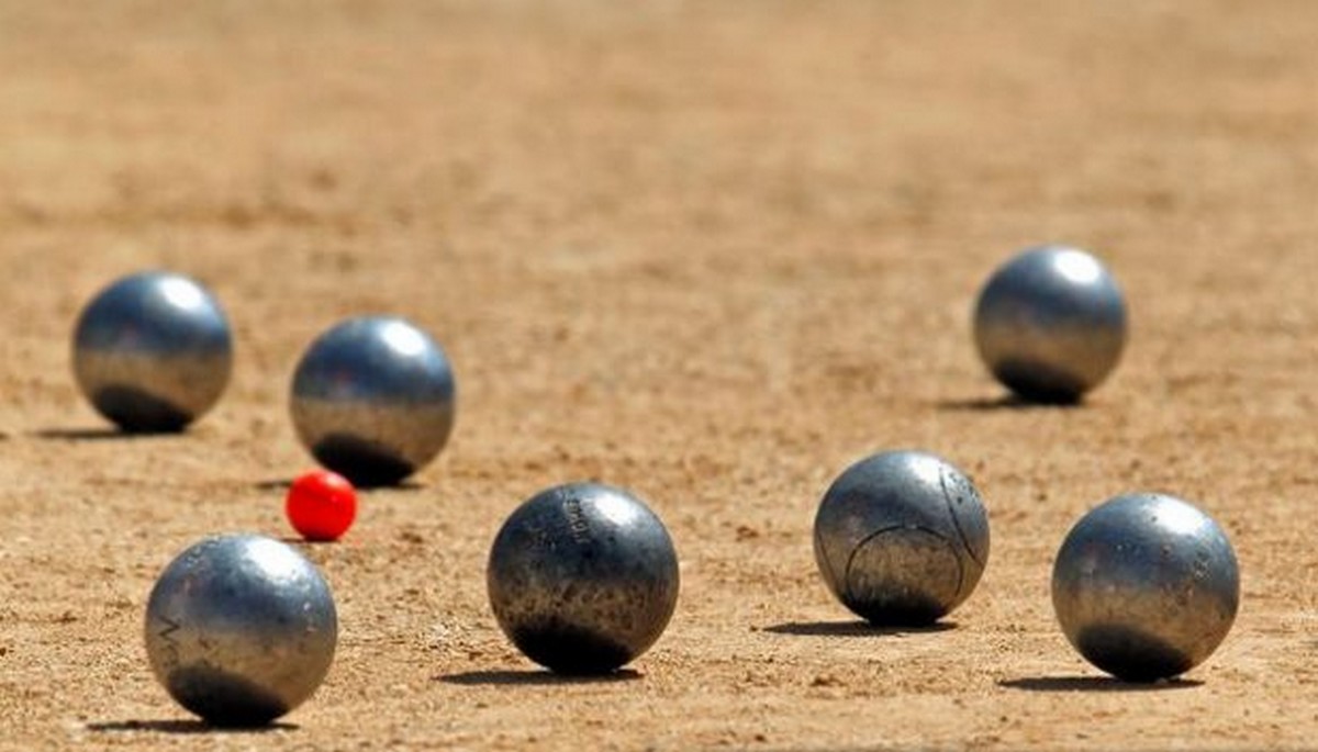 Concours de pétanque