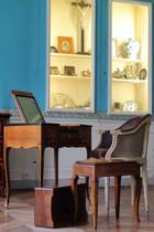 toilette_et_clystere_hache_-_chateau_de_sassenage_-_n-426_et_423.jpg