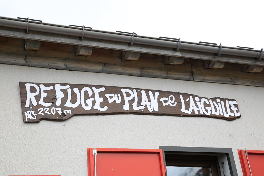 refuge-plan-aiguille-2