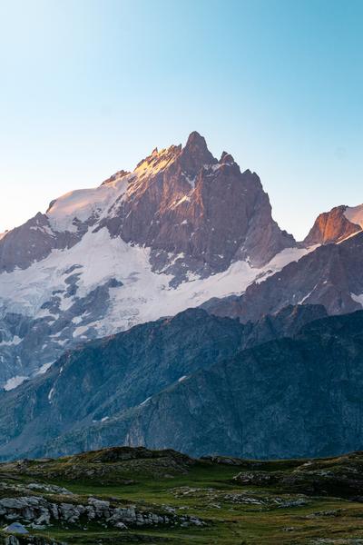 Le plateau d'Emparis et ses lacs - lac noir et lac lérié_La Grave