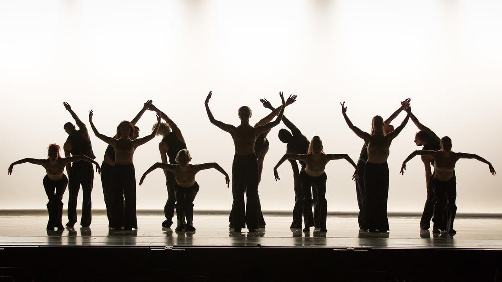 Dance Me – Musique de Leonard Cohen | La Comédie de Clermont
