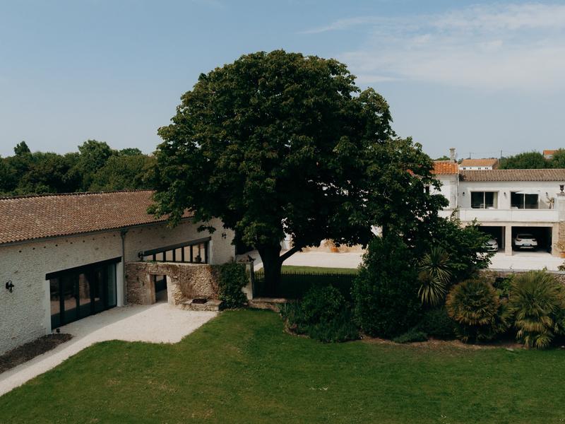 Vue salle et hébergements
