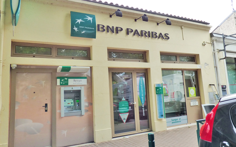 BNP Façade