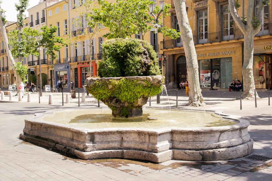 Fontaine des Neuf Canons_Aix-en-Provence
