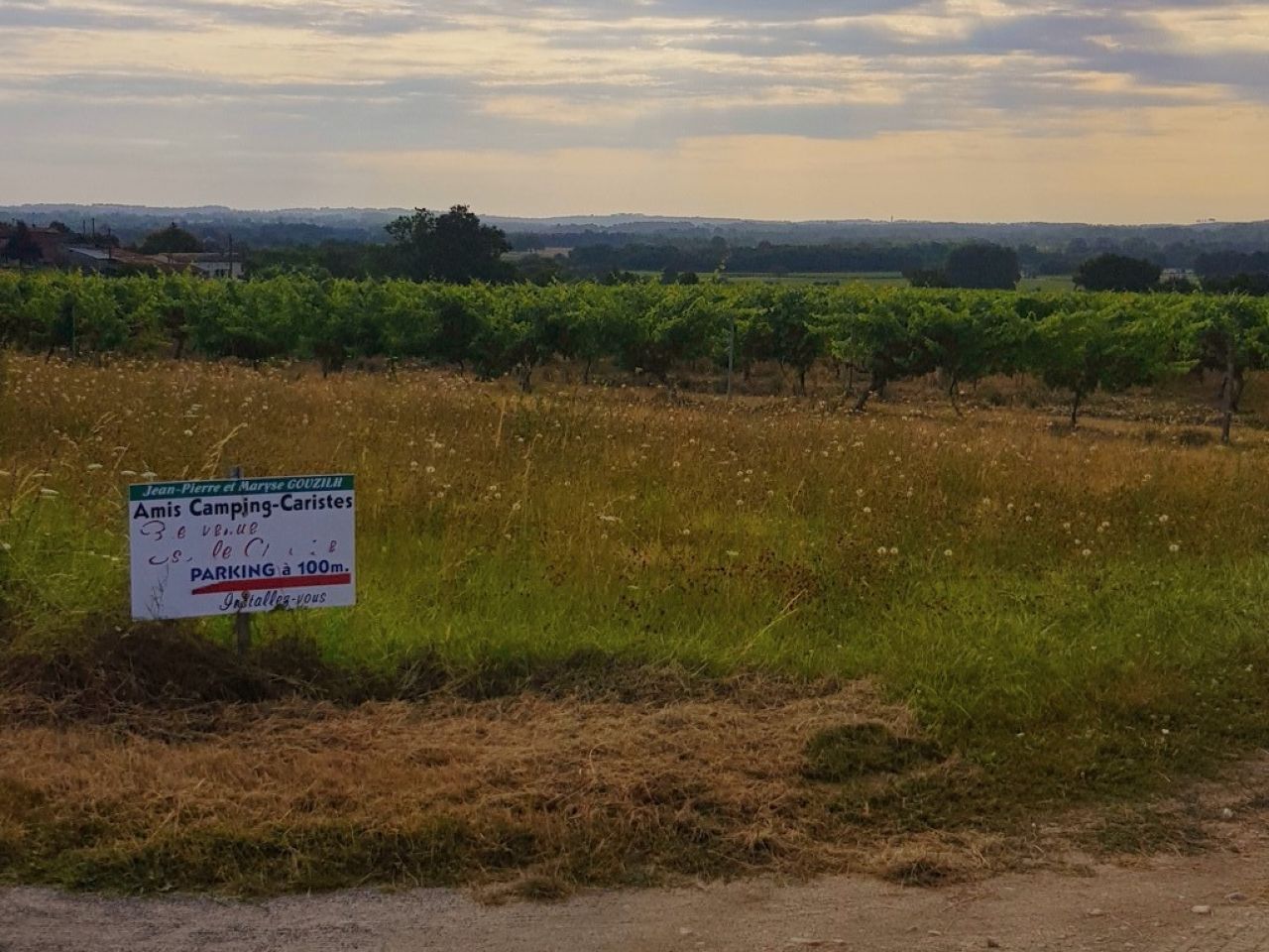 Aire camping-cars - Jean Pierre Gouzilh