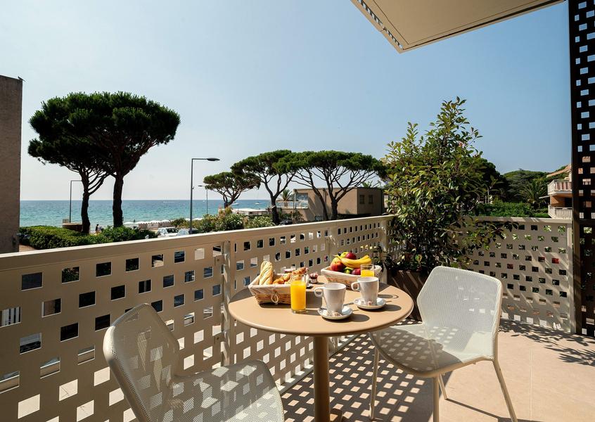 Hôtel La Menado_Cavalaire-sur-Mer