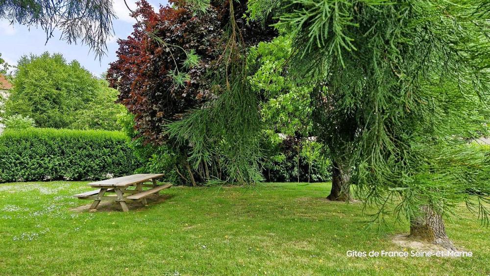 Vaste jardin Vaste jardin