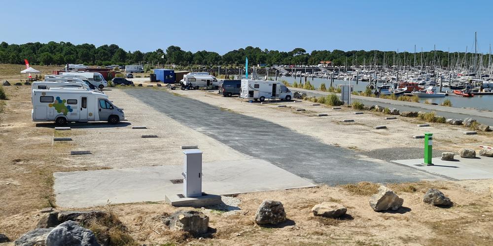 Aire de Stationnement de Port Médoc