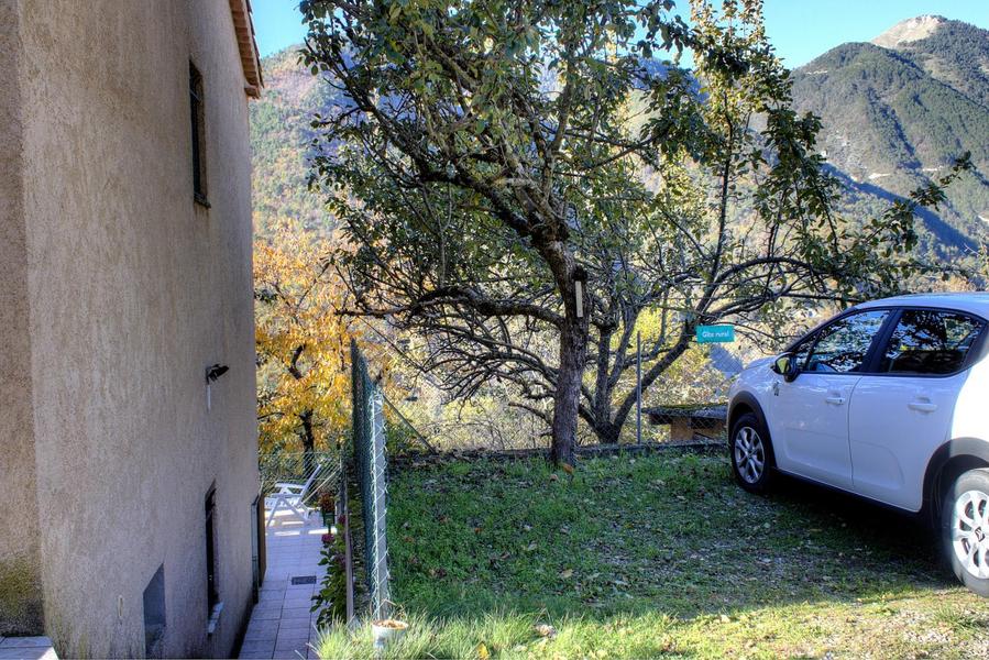 Gîte Hortensia-Parking-La Bollène-Vésubie-Gîtes de France des Alpes-Maritimes