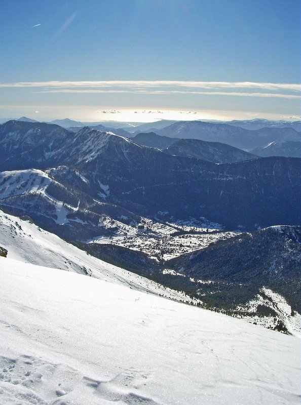 Hiver, vue sur la station de ski La Colmiane