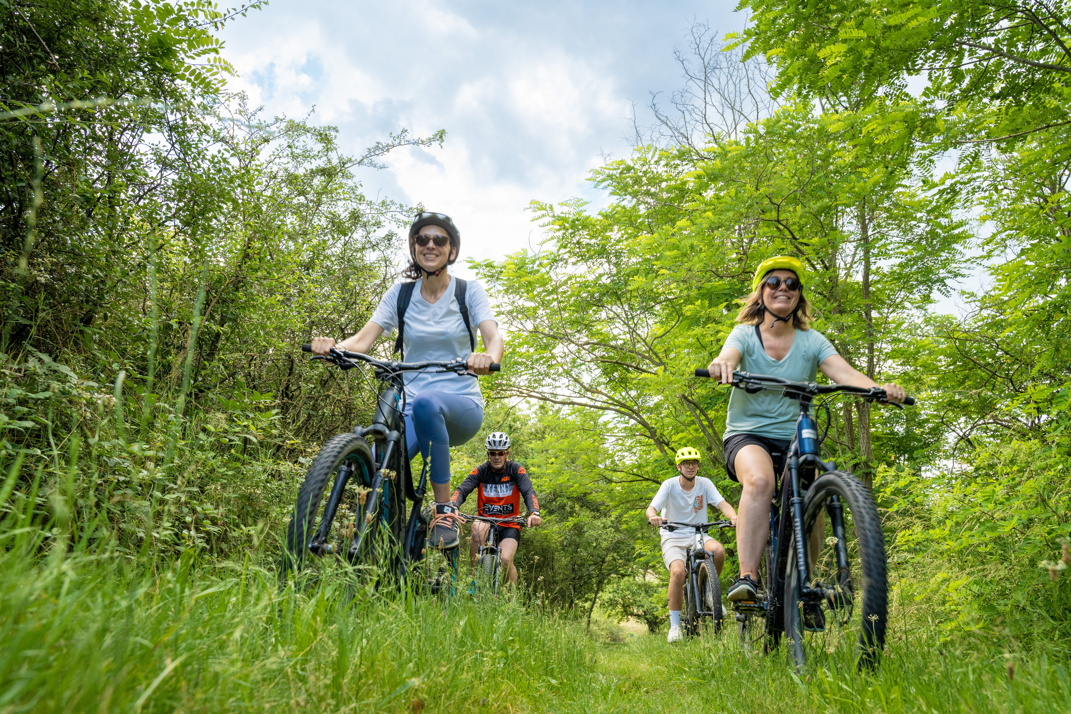 Balade VTT au cœur d'un massif forestier roannais