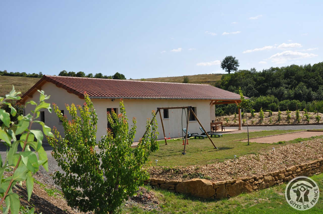 Gîte 'Nid vu Nid connu' à St Laurent d'Oingt - Val d'Oingt (Rhône - Beaujolais).