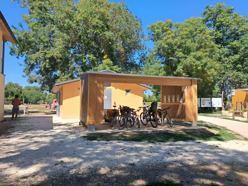 Aire de services Bain des Dames | Châteauneuf-sur-Charente