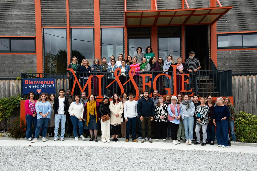 Boutique et atelier de tricotage, pulls chaussettes et accessoires en fibres naturelles, fabrication 100% Française dans le Tarn