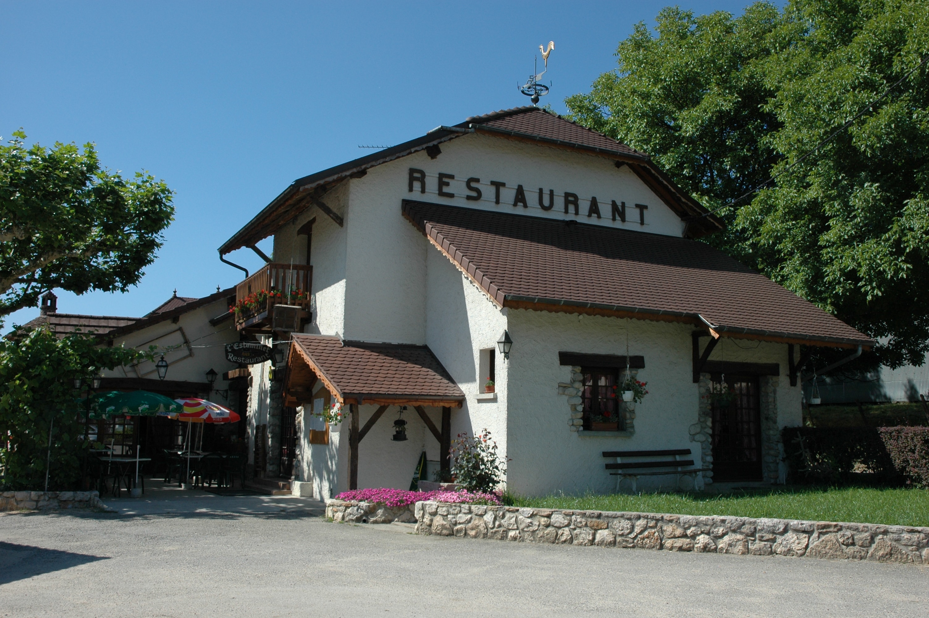 entrée restaurant auberge campagnarde Ailloud Saint Genix sur Guiers Saint Genix les Villages