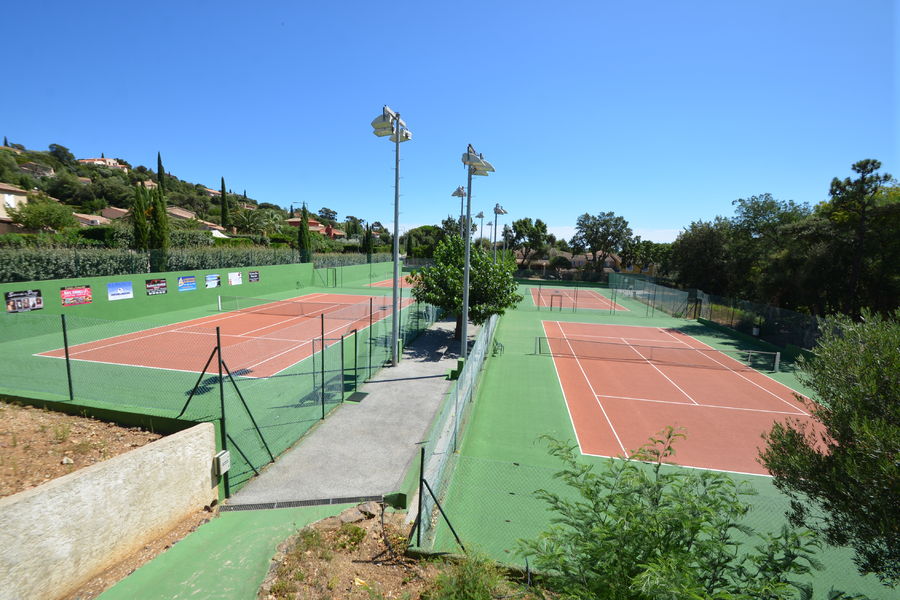 Tennis