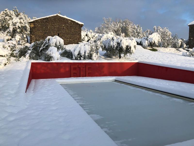 La piscine en hiver.