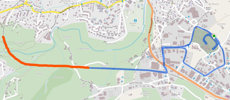 En bleu la boucle de 5km et en rouge la partie supplémentaire qui concerne le dernier relai.