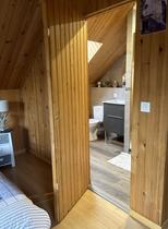 Salle d'eau privée à chambre étage