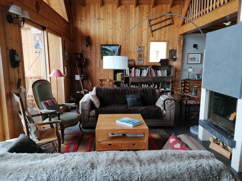 - © Maurel Chalet Blandine - © Maurel
