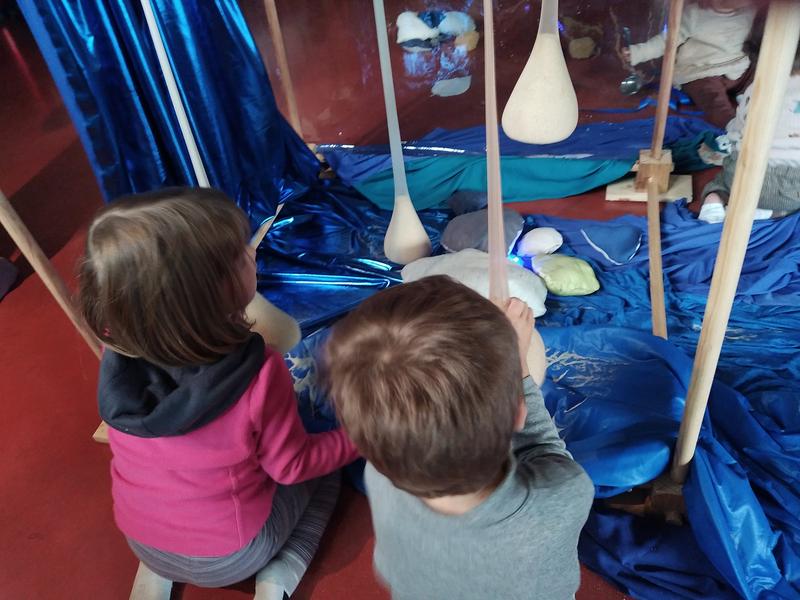 Atelier pour les tout-petits : l'eau, un univers tout en féérie