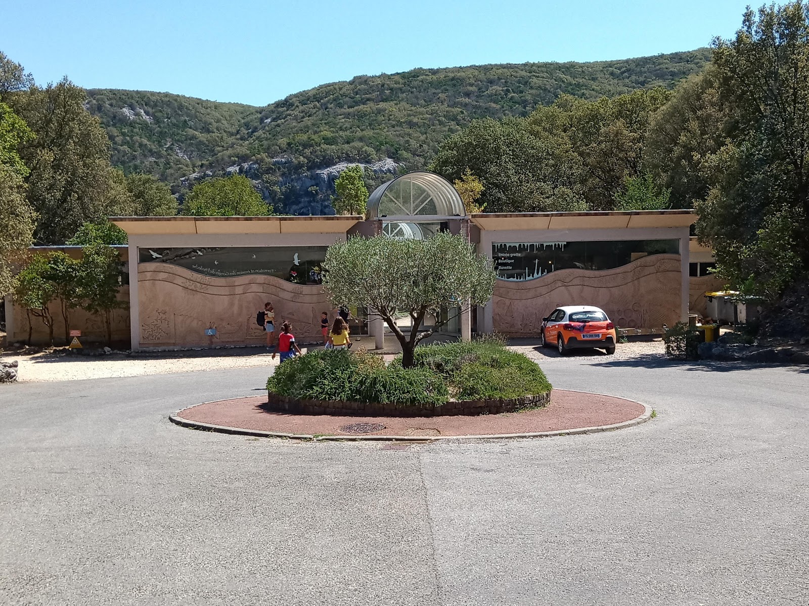 92790669f0281e5b0c50298b246e30d7