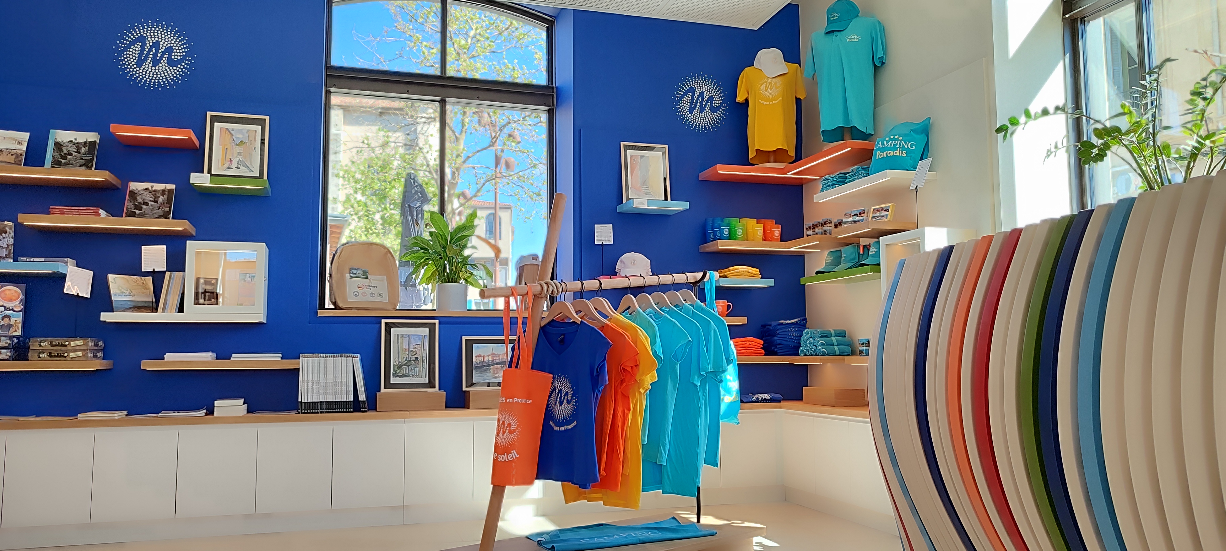 Boutique de l'Office de Tourisme et des Loisirs de Martigues - photo 4