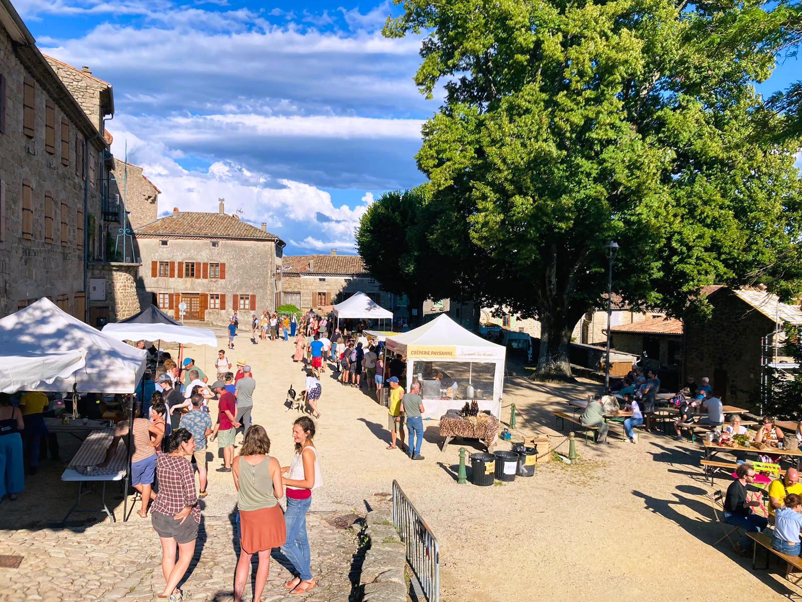 Le Super Petit Marché estival à Chalencon