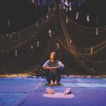 Un qui veut traverser de la Compagnie d'Amour Emporté