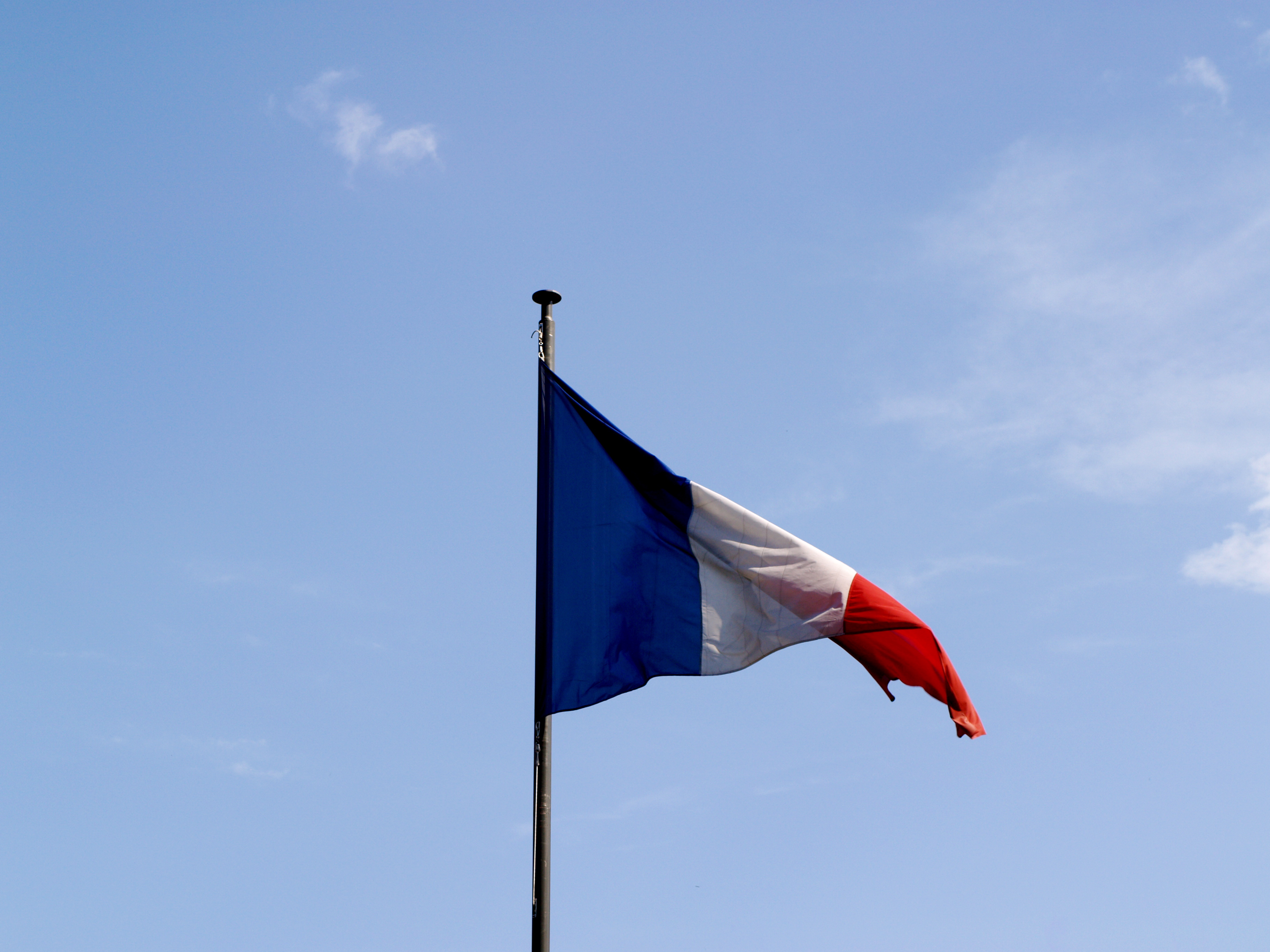 Défilé au monument aux morts