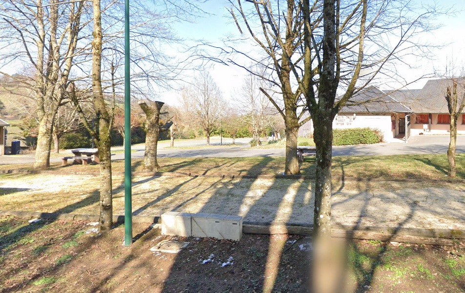 Aire de pique-nique du village