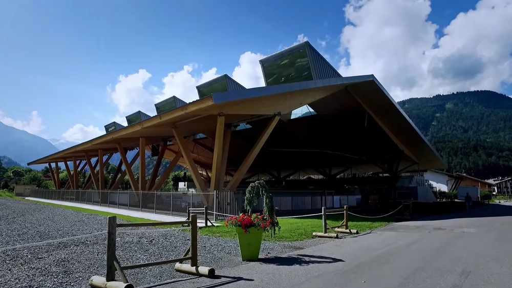 Lieu original pour organiser un séminaire à la montagne - La Patinoire de Samoens