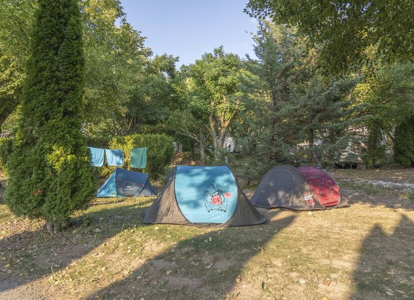 Camping Les Sources - © ©SARL Le Petit Paradis des Ecrins