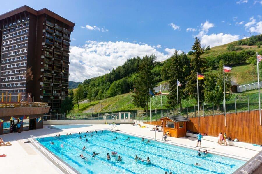 Piscine Extérieure Chauffée_Le Corbier