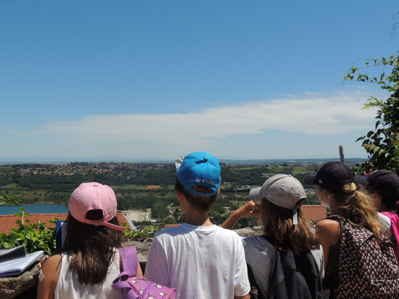 Découverte du vieux bourg médiéval de Montagny