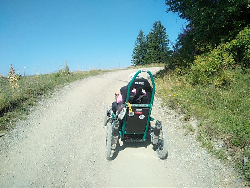 Fauteuil tout terrain électrique_Le Grand-Bornand