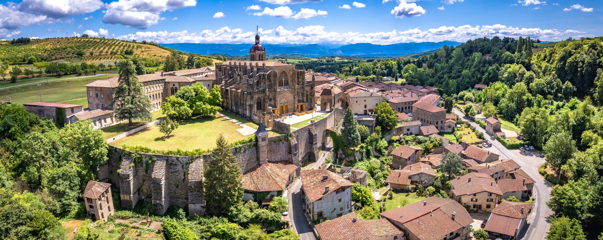 Cité médiévale de Saint-Antoine-l'Abbaye