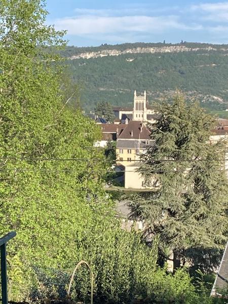 la vue depuis le jardin