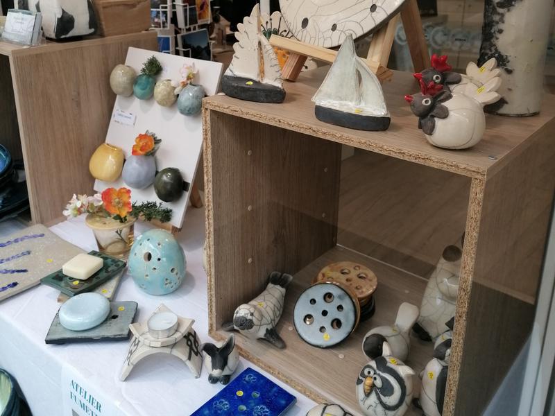 Boutique de Noël des artisans locaux à Surgères