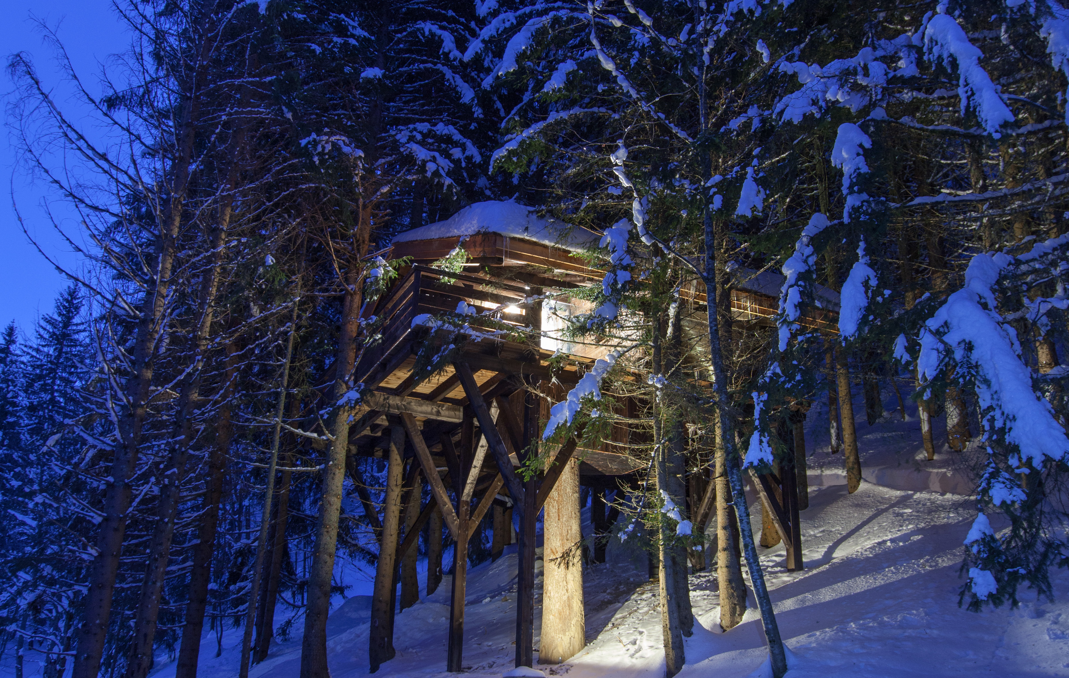 cabane-mont-blanc-extérieur-hiver