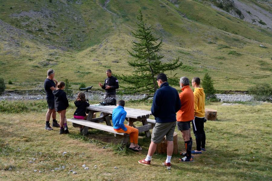 Rendez-vous avec un garde du Parc national des Ecrins au Refuge du Pré de la Chaumette
