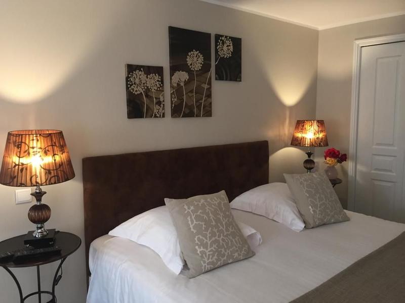Chambre d hôte Villa Kilauea-Chambre Rose-Nice-Gîtes de France Alpes-Maritimes