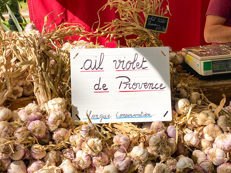 Foire à lail et produits provençaux