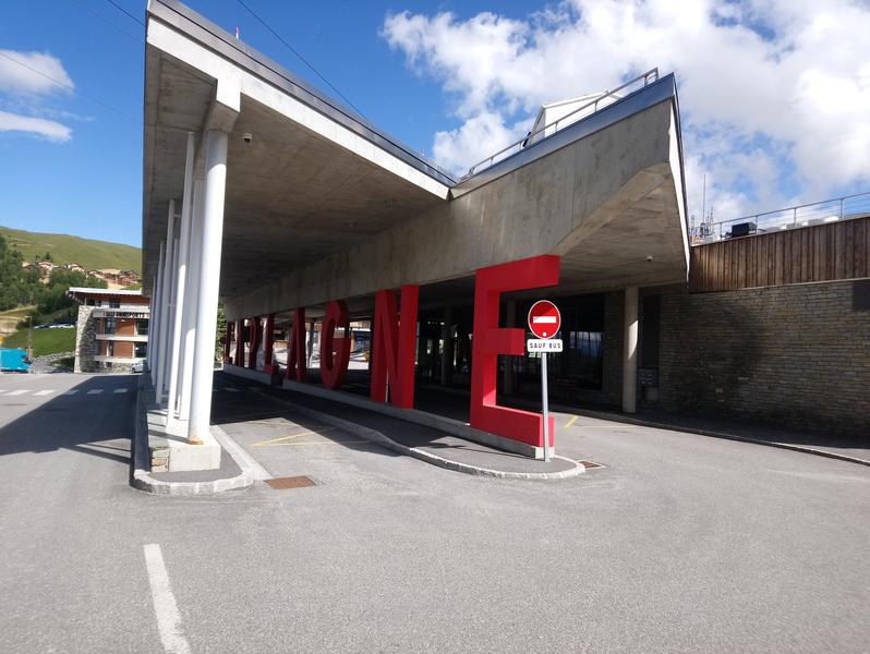 Arrêt navette Plagne Centre