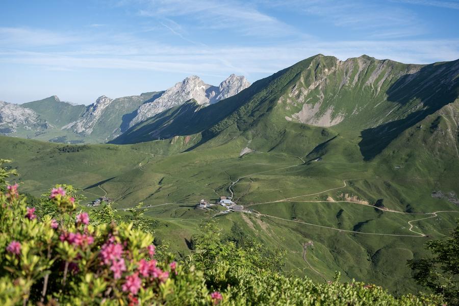 Massif de Tournette-Aravis GRP® - Partie Nord en 4 jours à pied_La Clusaz